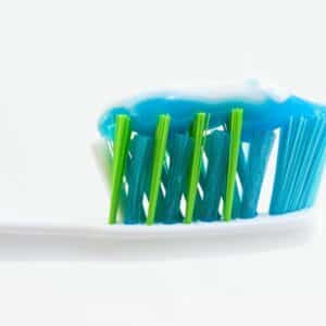 Photo Toothbrush and floss