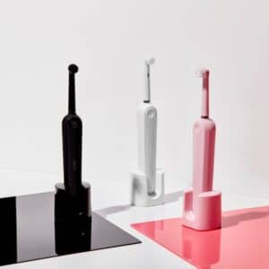 Photo Toothbrush and floss
