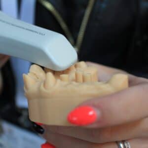 Photo Dental implant model