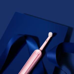 Photo Toothbrush and floss