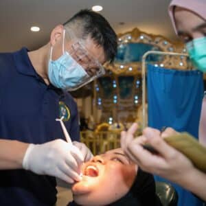 Photo Dental Implant Cost