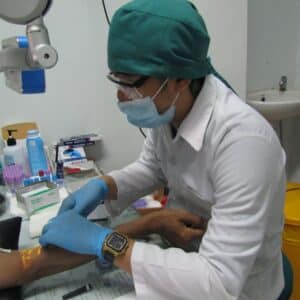 Photo Implant Dentist Consultation